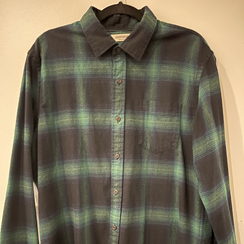 Good Threads Light Flannel Shirt - Sz Large